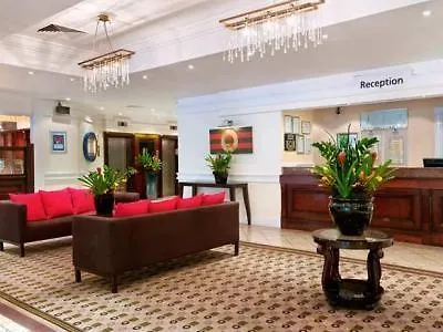 Hotel The 4*